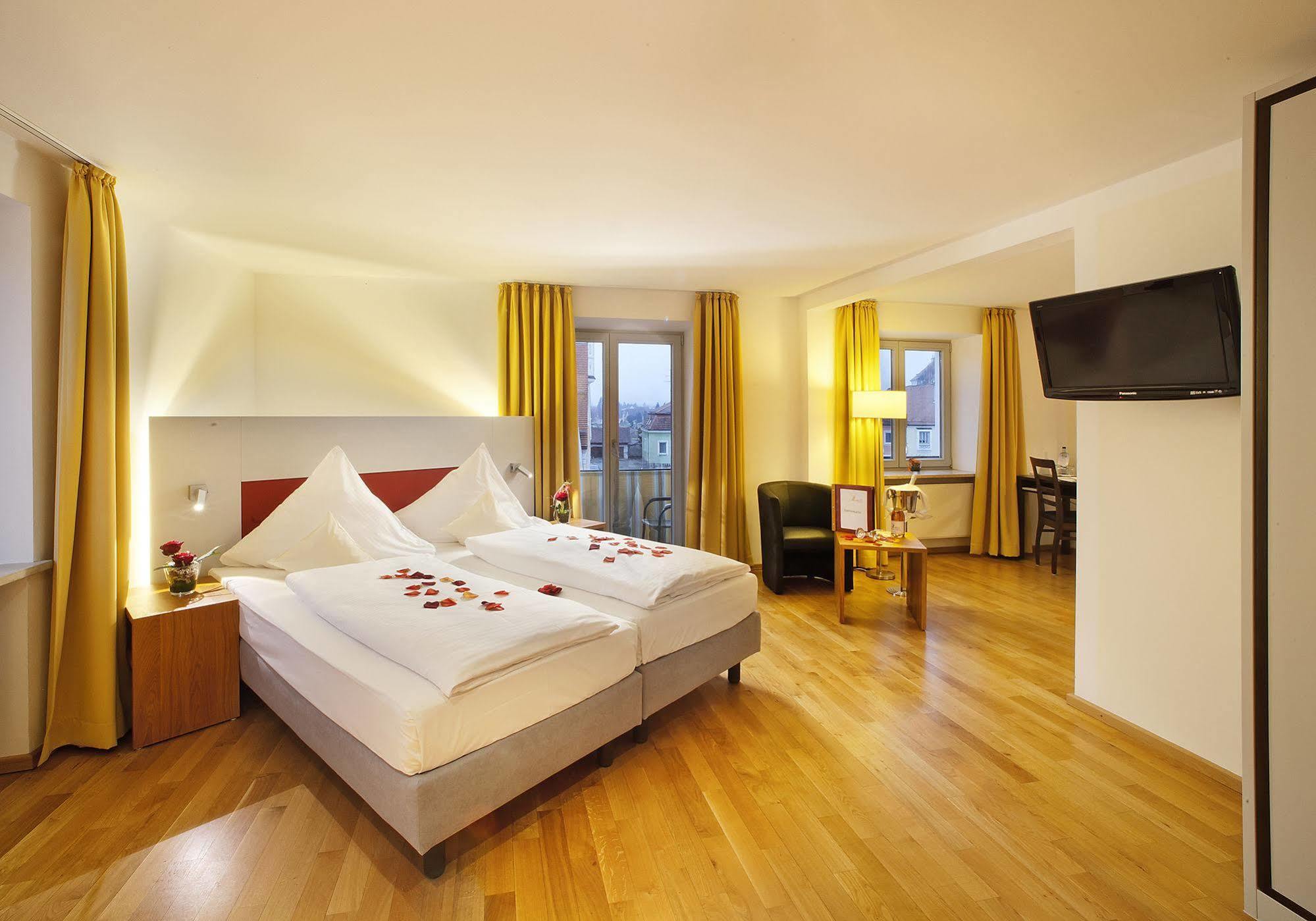 Akzent Brauerei Hotel Hirsch Ottobeuren Zewnętrze zdjęcie